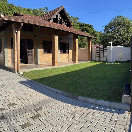 Casa Tijolinho A Vista - 150 Mt Praia Governador Celso Ramos Exterior photo