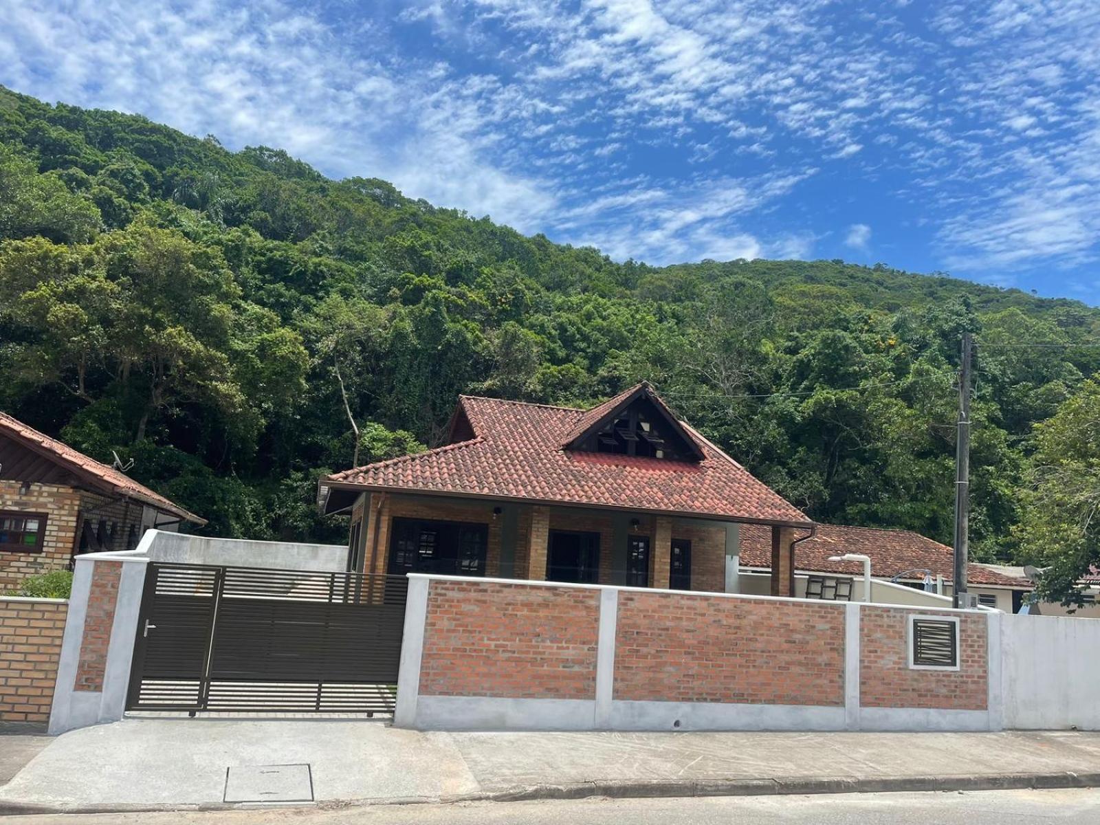 Casa Tijolinho A Vista - 150 Mt Praia Governador Celso Ramos Exterior photo